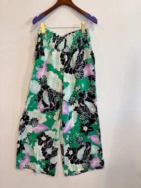 Maeve Wide-Leg Floral Pants in Green, Black, White & Lavender